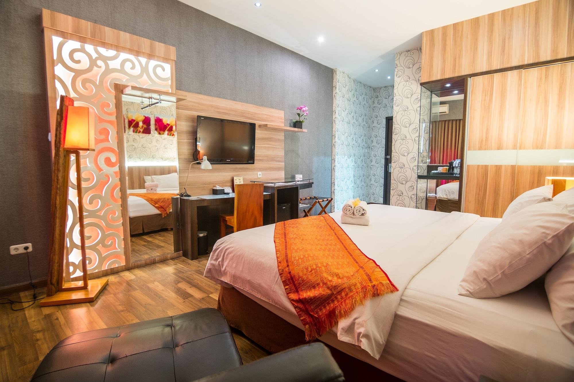 Oxville Hotel Padang Kültér fotó