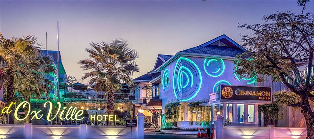Oxville Hotel Padang Kültér fotó