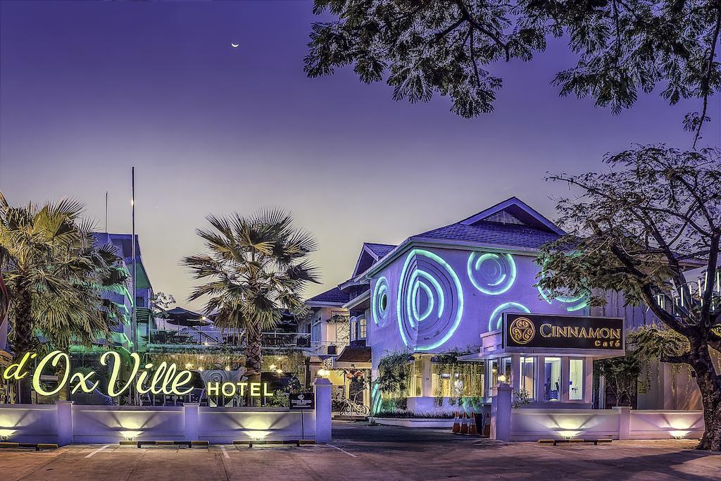 Oxville Hotel Padang Kültér fotó